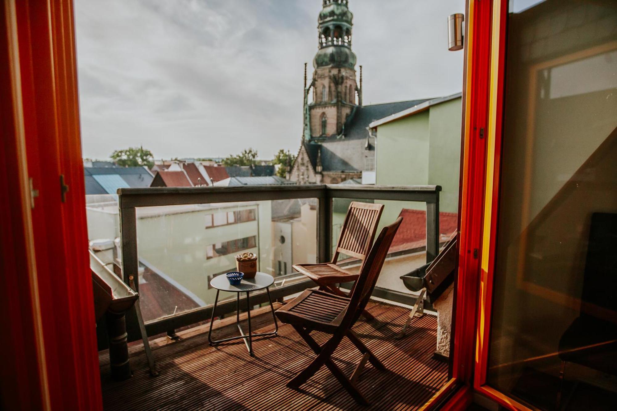 Traumhaftes Apartment Am Dom Mit Grosser Dachterrasse Zwickau Bagian luar foto